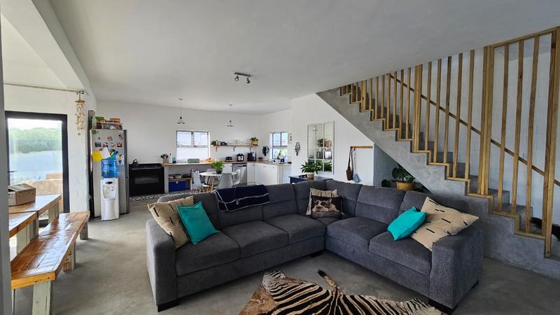 4 Bedroom Property for Sale in Golden Mile Western Cape